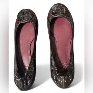Tory Burch Reva ballet flats in a deep purple/plum - Size 9.5